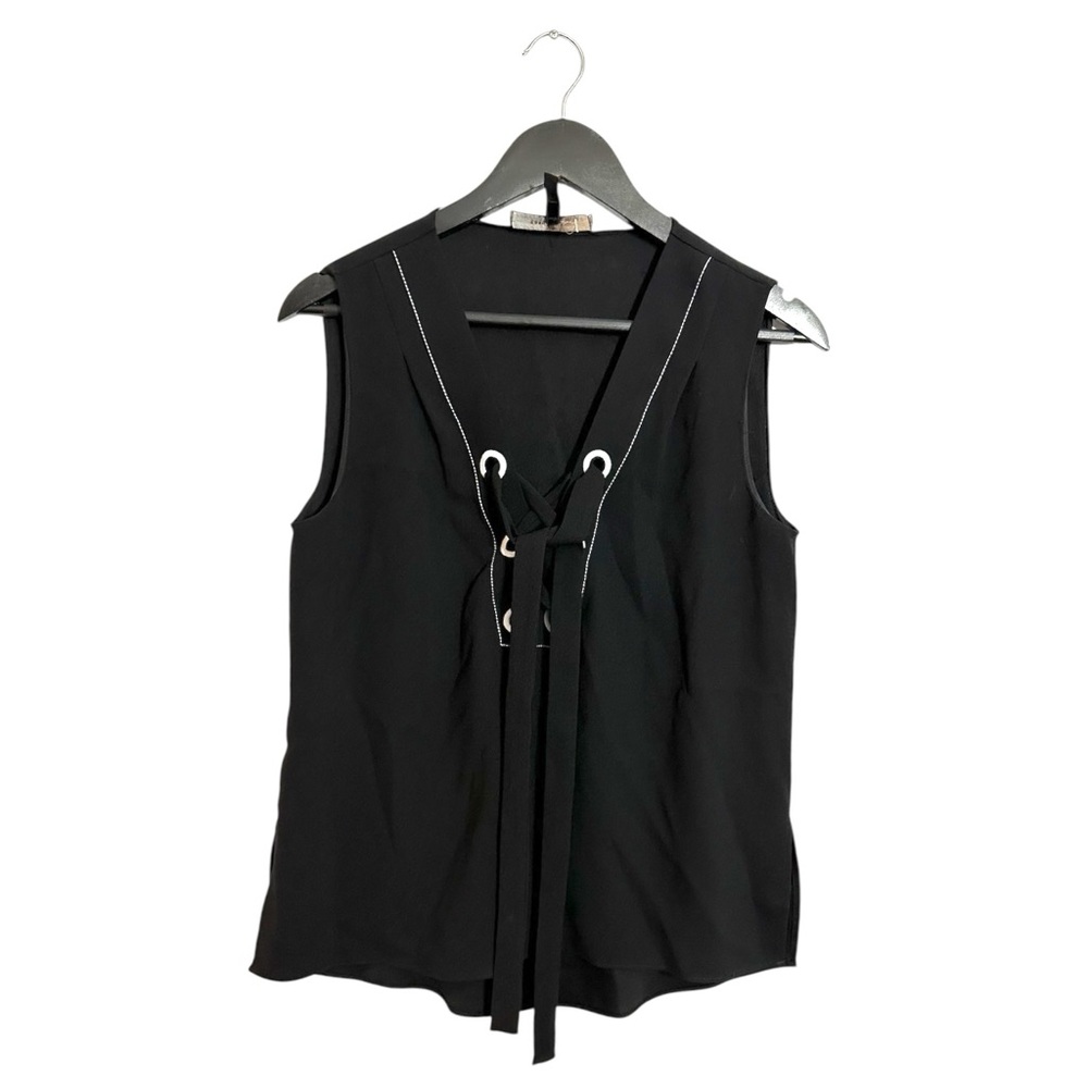BCBGMaxAzria Black Lace Up Grommet Sleeveless Blouse XS Minimalist Quiet Luxury